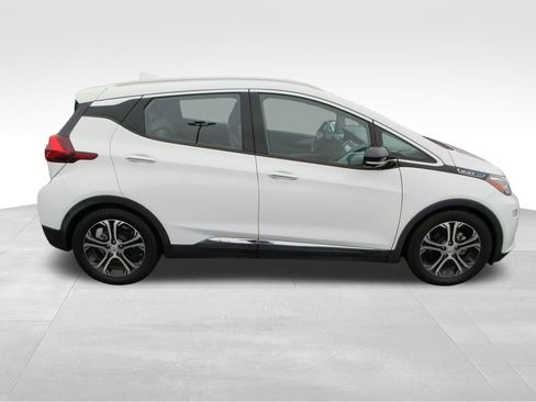 Certified 2019 Chevrolet Bolt Premier w/ Infotainment Package FWD image 6