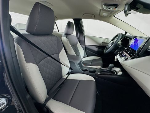 Used 2026 Toyota Corolla LE image 28