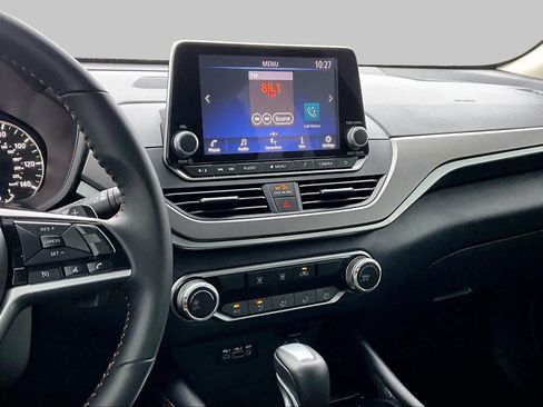 Certified 2025 Nissan Altima 2.5 SR FWD image 7