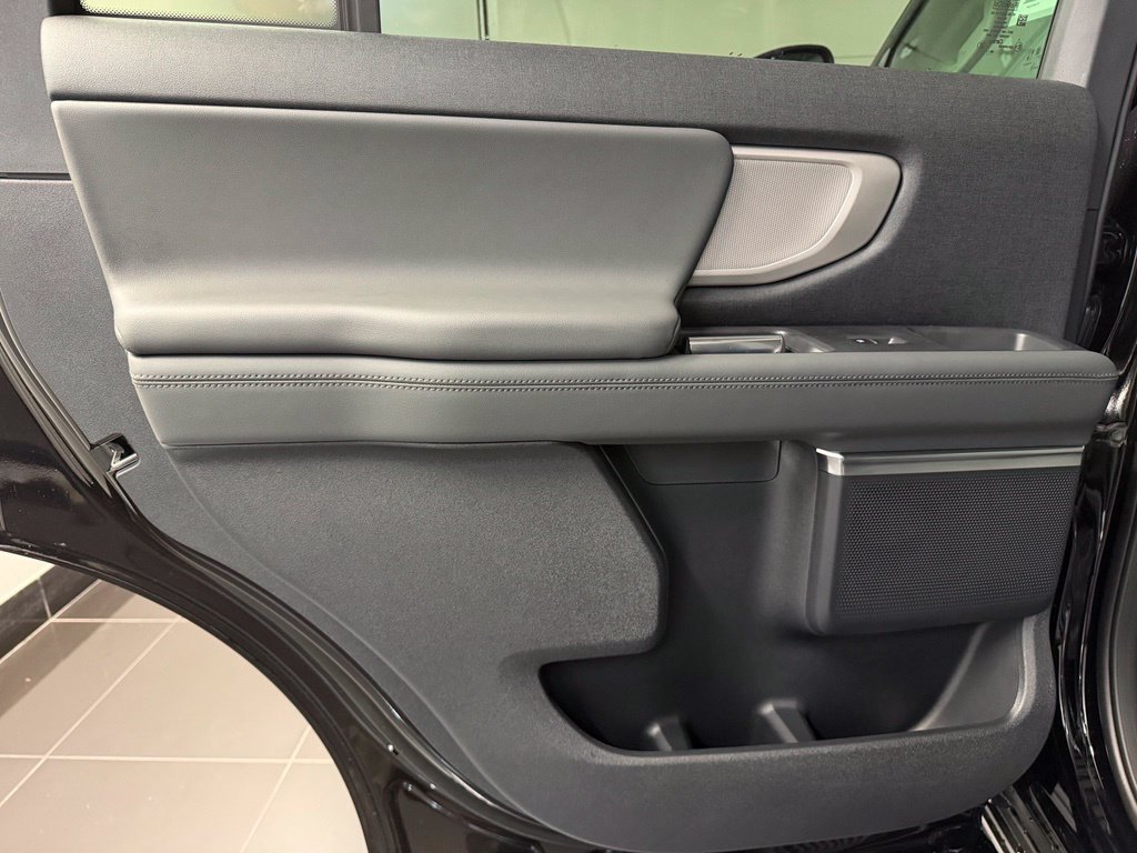 New 2027 Ford Expedition Active AWD/4WD image 36
