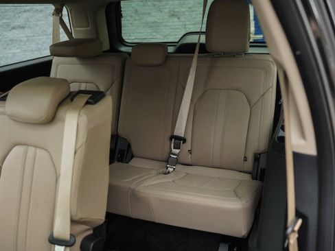 Used 2022 Ford Expedition Max Limited image 25