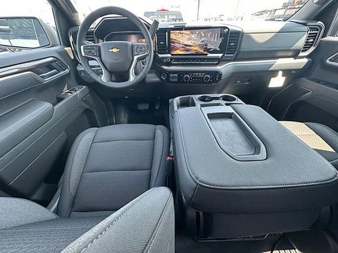 New 2026 Chevrolet Silverado 1500 LT image 18