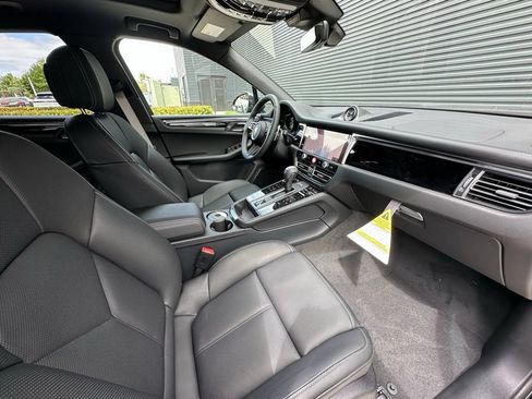 Used 2026 Porsche Macan S AWD/4WD image 41