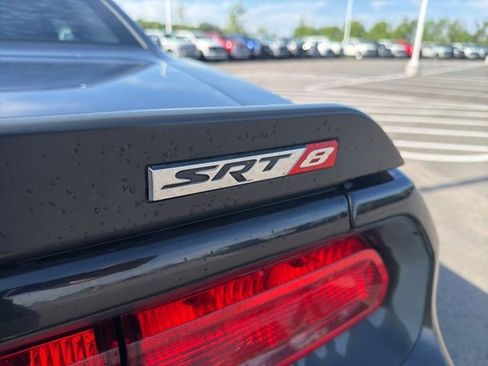 Used 2009 Dodge Challenger SRT8 RWD image 9