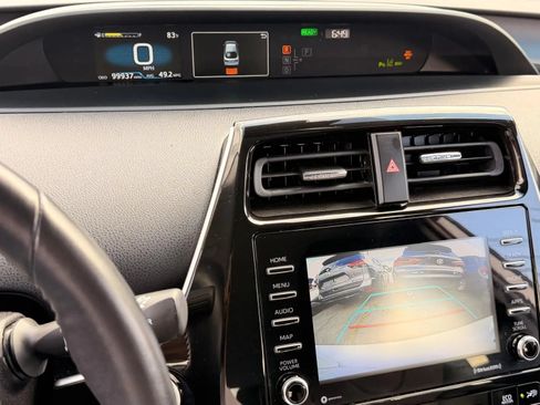 Used 2022 Toyota Prius XLE FWD image 14