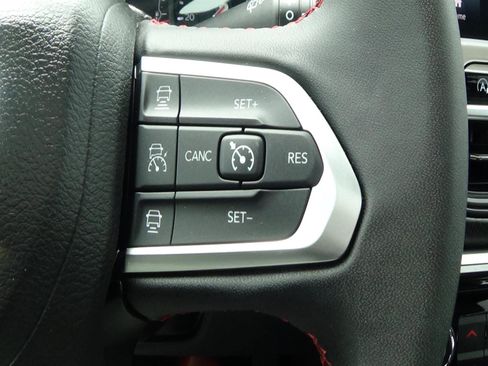 Certified 2024 Jeep Compass Trailhawk w/ Sun and Sound Group AWD/4WD image 27