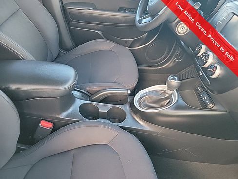 Used 2019 Kia Soul Base 4D Hatchback image 43