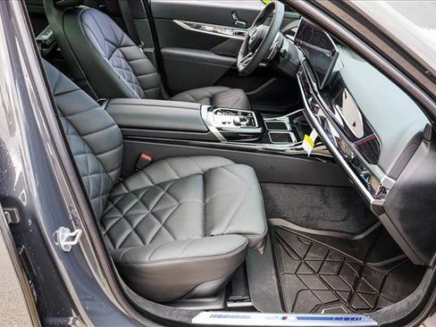 New 2026 BMW 740i xDrive AWD/4WD image 24