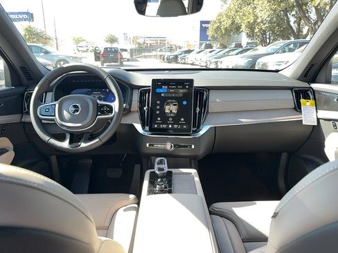 New 2026 Volvo XC90 T8 Ultra image 18