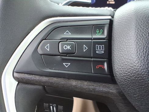 Certified 2023 Jeep Grand Cherokee Limited image 15