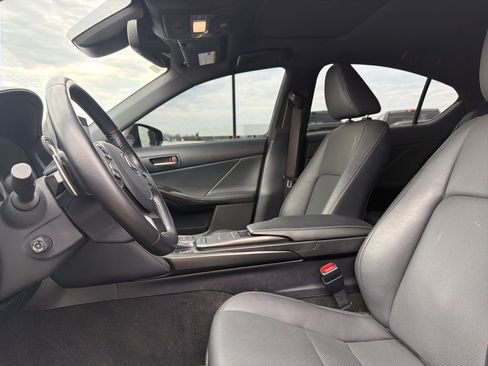 Used 2023 Lexus IS 300 AWD w/ Premium Package image 8
