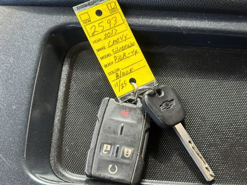 Used 2017 Chevrolet Silverado 1500 LT w/ All Star Edition image 48