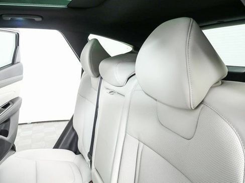 New 2026 Hyundai Tucson Limited image 32