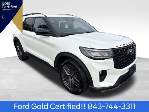 Certified 2025 Ford Explorer ST image 1