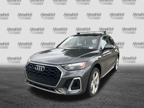 Used 2022 Audi Q5 2.0T Premium Plus w/ Premium Plus Package AWD/4WD image 6