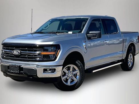 Used 2025 Ford F150 XLT w/ Equipment Group 301A Standard AWD/4WD image 3