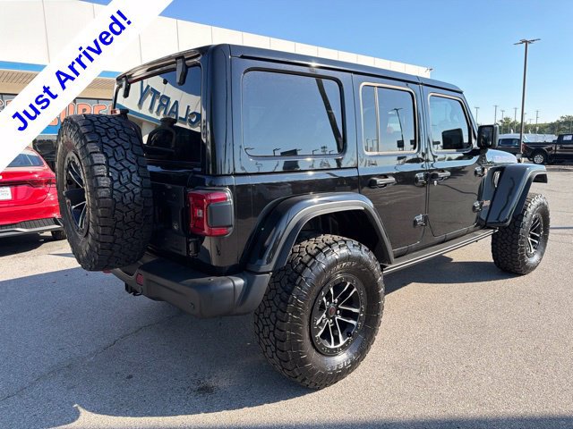 Used 2026 Jeep Wrangler Unlimited Rubicon AWD/4WD image 3