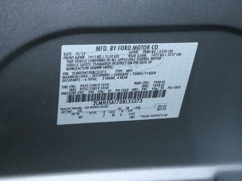 Used 2013 Lincoln MKT AWD image 22
