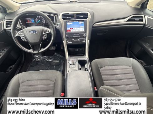 Used 2019 Ford Fusion SE FWD image 31