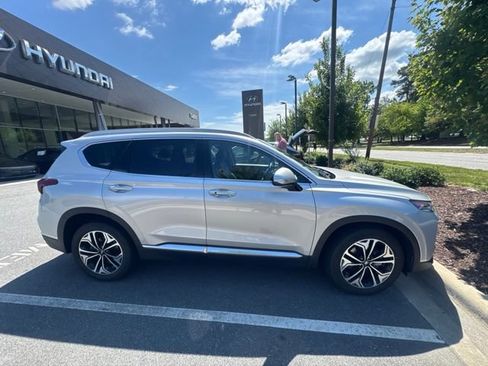 Used 2019 Hyundai Santa Fe Limited FWD image 21