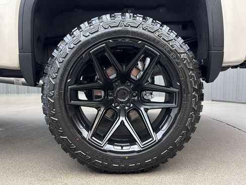 Used 2026 GMC Sierra 1500 AT4 w/ AT4 Premium Package AWD/4WD image 12