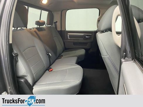 Used 2018 RAM 1500 Classic SLT image 29