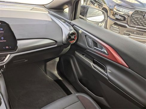 Used 2025 Chevrolet Equinox EV RS image 14