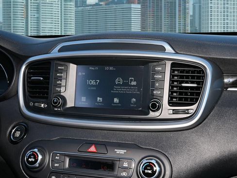 Used 2020 Kia Sorento EX FWD image 21