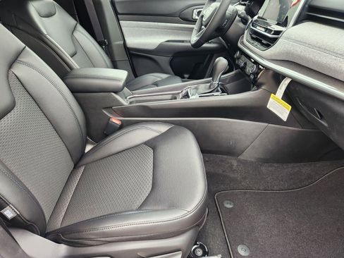 New 2026 Jeep Compass Latitude image 13