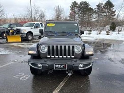 Used 2019 Jeep Wrangler Unlimited Sahara image 7