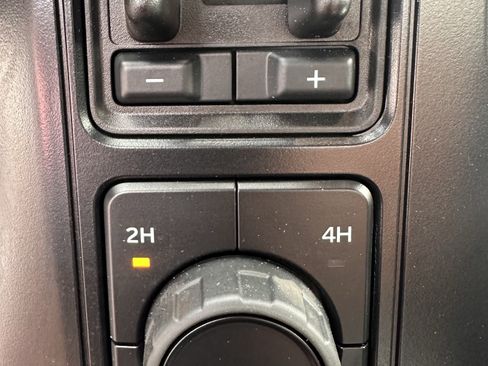 Used 2026 Ford F250 Platinum AWD/4WD image 22