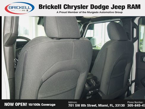 Used 2024 Jeep Wrangler Unlimited Sahara AWD/4WD image 18