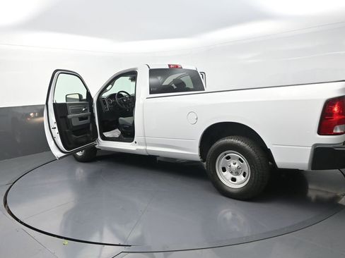 Used 2018 RAM 1500 Express RWD image 35