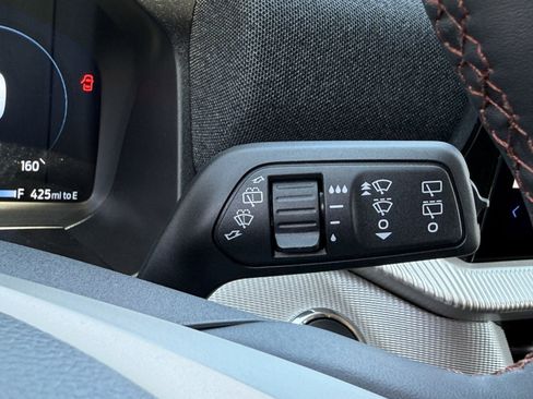 New 2025 Ford Explorer Active image 15