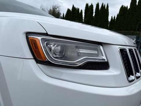 Used 2015 Jeep Grand Cherokee Overland AWD/4WD image 9