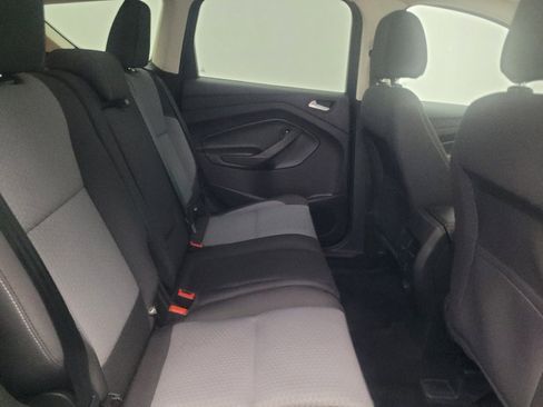 Used 2017 Ford Escape SE FWD image 19