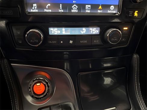 Used 2017 Nissan Maxima 3.5 SL image 24