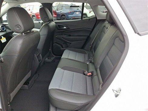 New 2026 Chevrolet Trax LT w/ Driver Confidence Package image 7