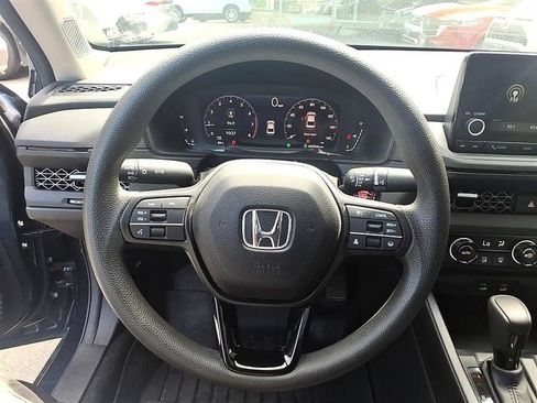 Used 2024 Honda Accord EX image 29