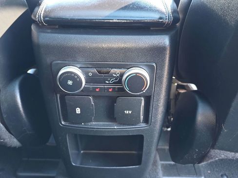 Used 2020 Ford Explorer XLT w/ Equipment Group 202A AWD/4WD image 12