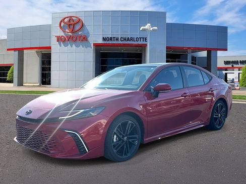 Used 2026 Toyota Camry XSE FWD image 4