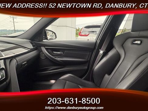 Used 2018 BMW M3 RWD image 21