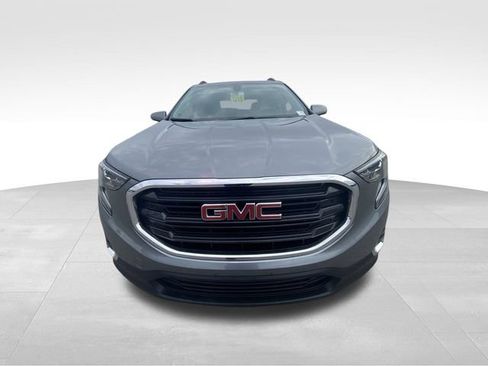 Used 2018 GMC Terrain SLE w/ Driver Convenience Package FWD image 15
