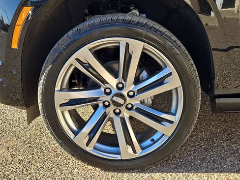 Used 2026 Cadillac Escalade Sport w/ Touring Package image 11