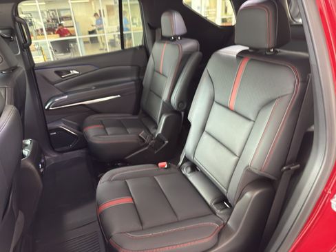 New 2026 Chevrolet Traverse RS w/ LPO, Floor Liner Package image 21