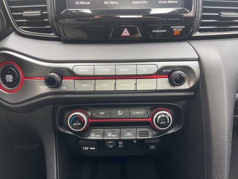 Used 2019 Hyundai Veloster 2.0 Premium image 20