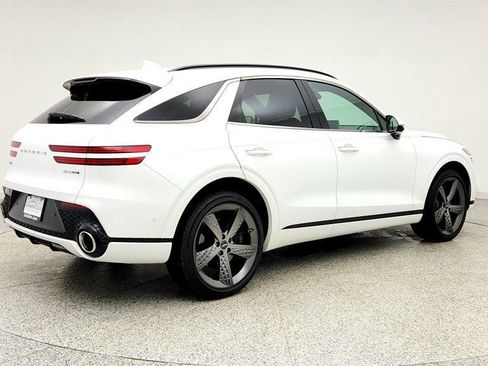 Used 2025 Genesis GV70 3.5T Sport w/ Sport Prestige Package AWD/4WD image 5