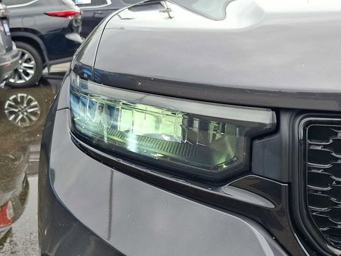Used 2022 Jeep Grand Cherokee Altitude AWD/4WD image 9