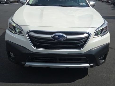 Used 2022 Subaru Outback Touring w/ Popular Package #2 AWD/4WD image 2