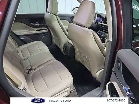 Used 2021 Lincoln Corsair Reserve w/ Sport Package image 21